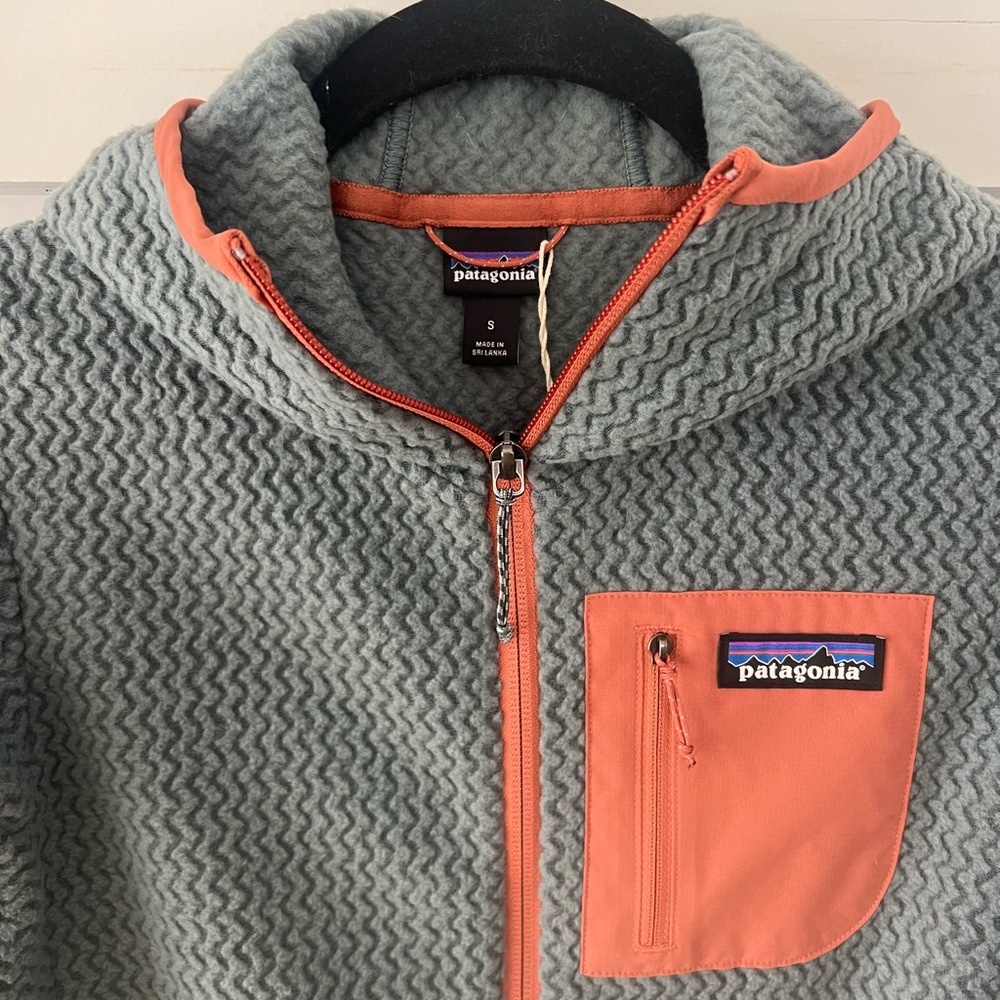 Women’s light weight Patagonia coat size small
